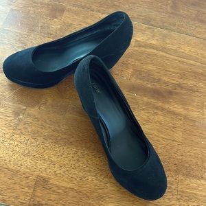 Apt 9 Micro Suede Black Wedges